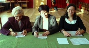 Kazimiera Szmil, Alfreda Wesołowska,  Joanna Domagalska 