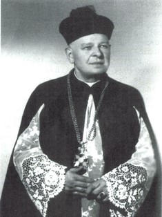 Od 1966 r. do 1977 r. był proboszczem parafii św. Andrzeja Ap. w Złoczewie